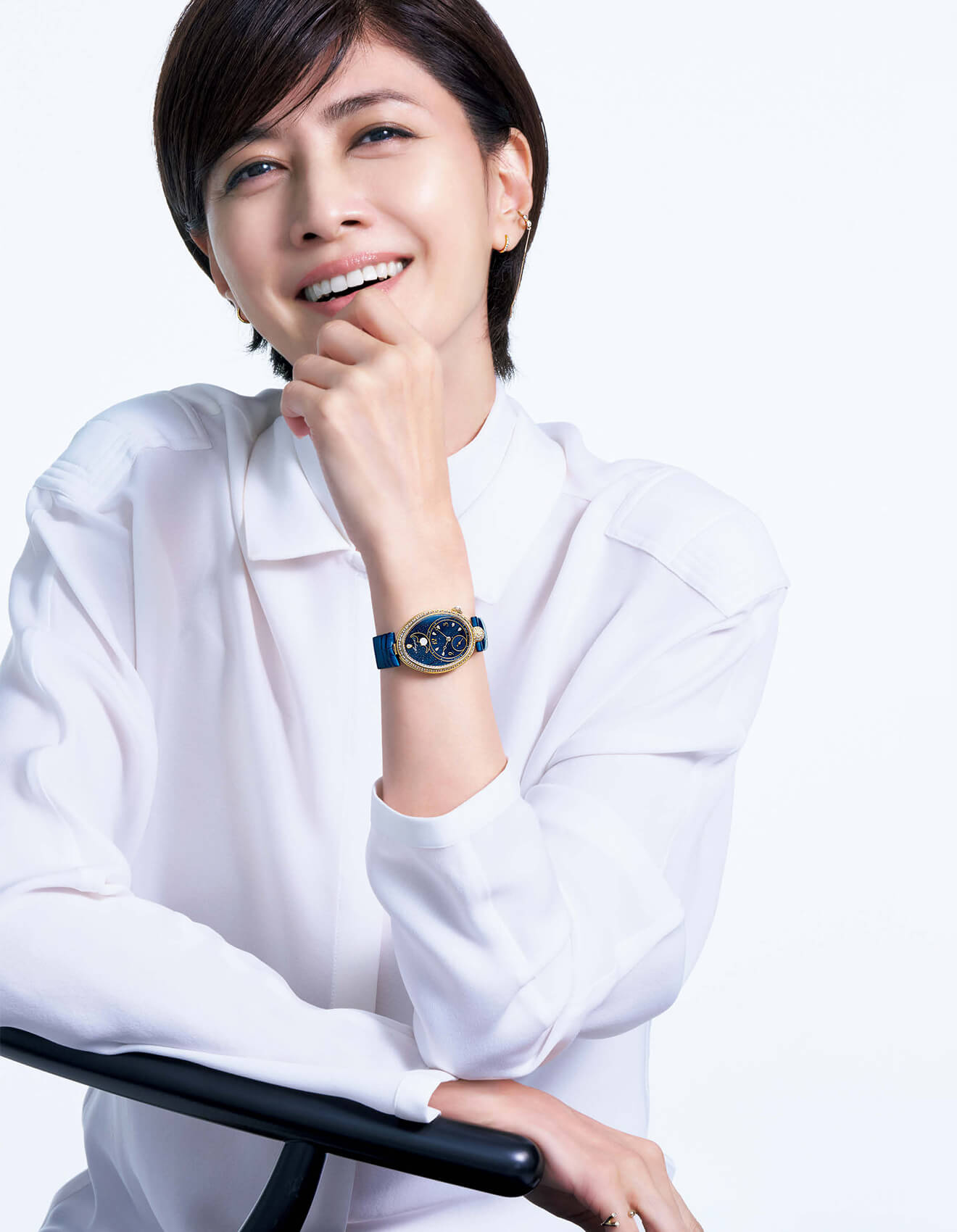 レーヌ・ドゥ・ナープル 9935と内田有紀さん