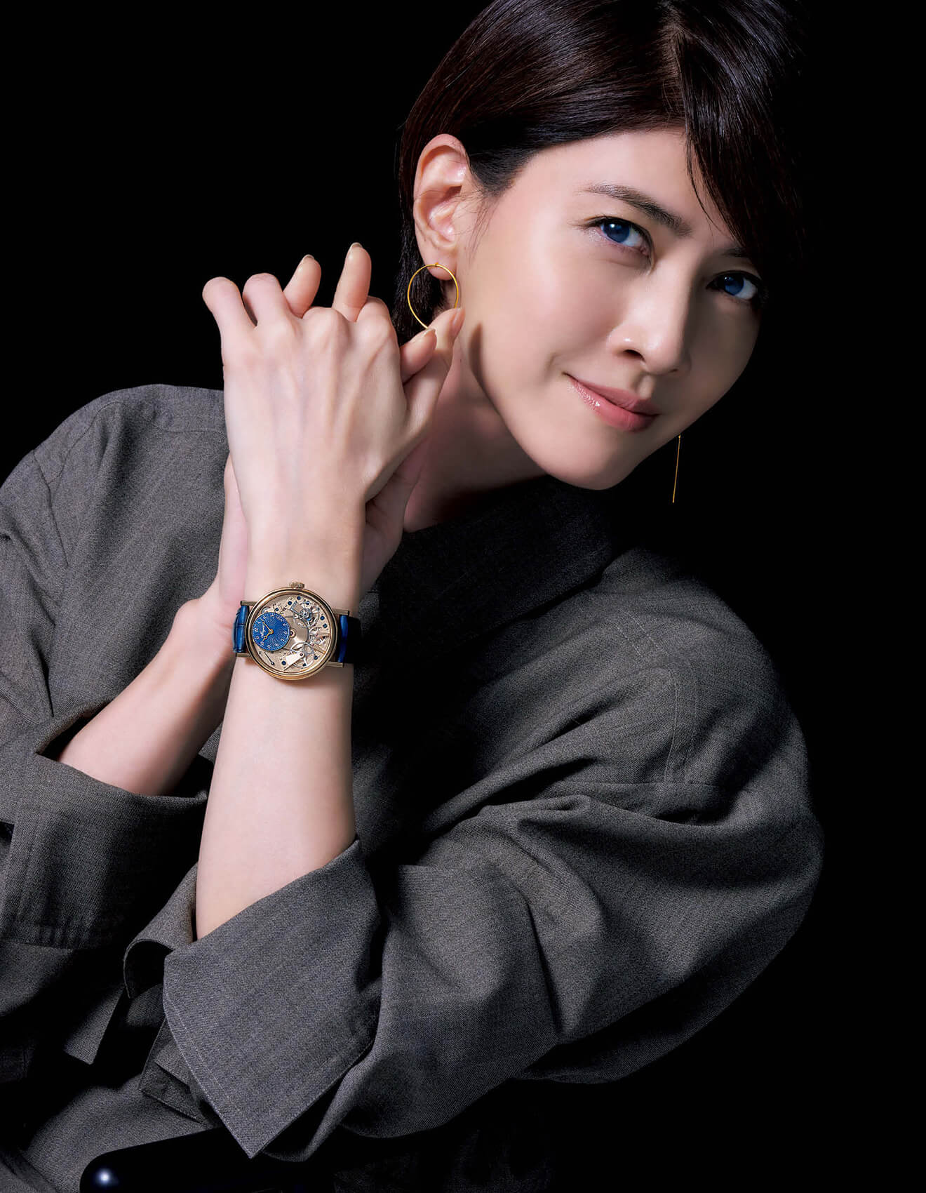 トラディション 7035と内田有紀さん