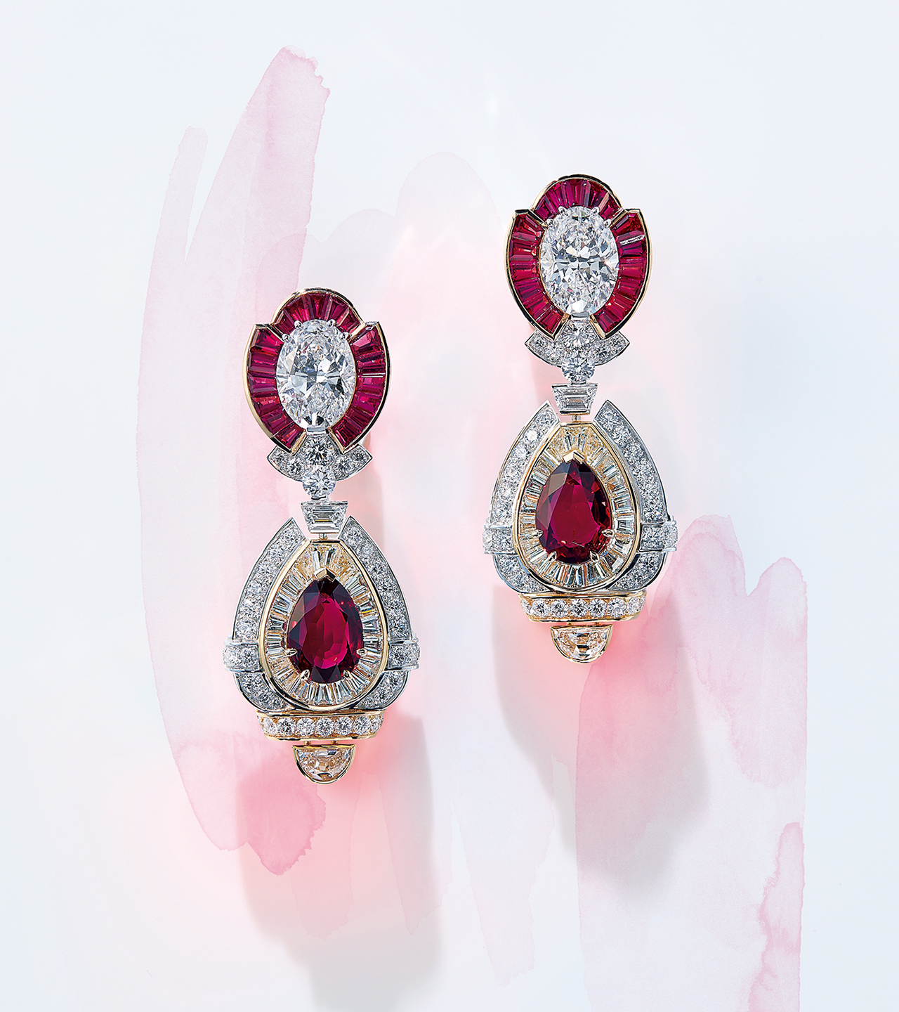『ルビー マニエテイク イヤリング』（ヴァン クリーフ＆アーペル）