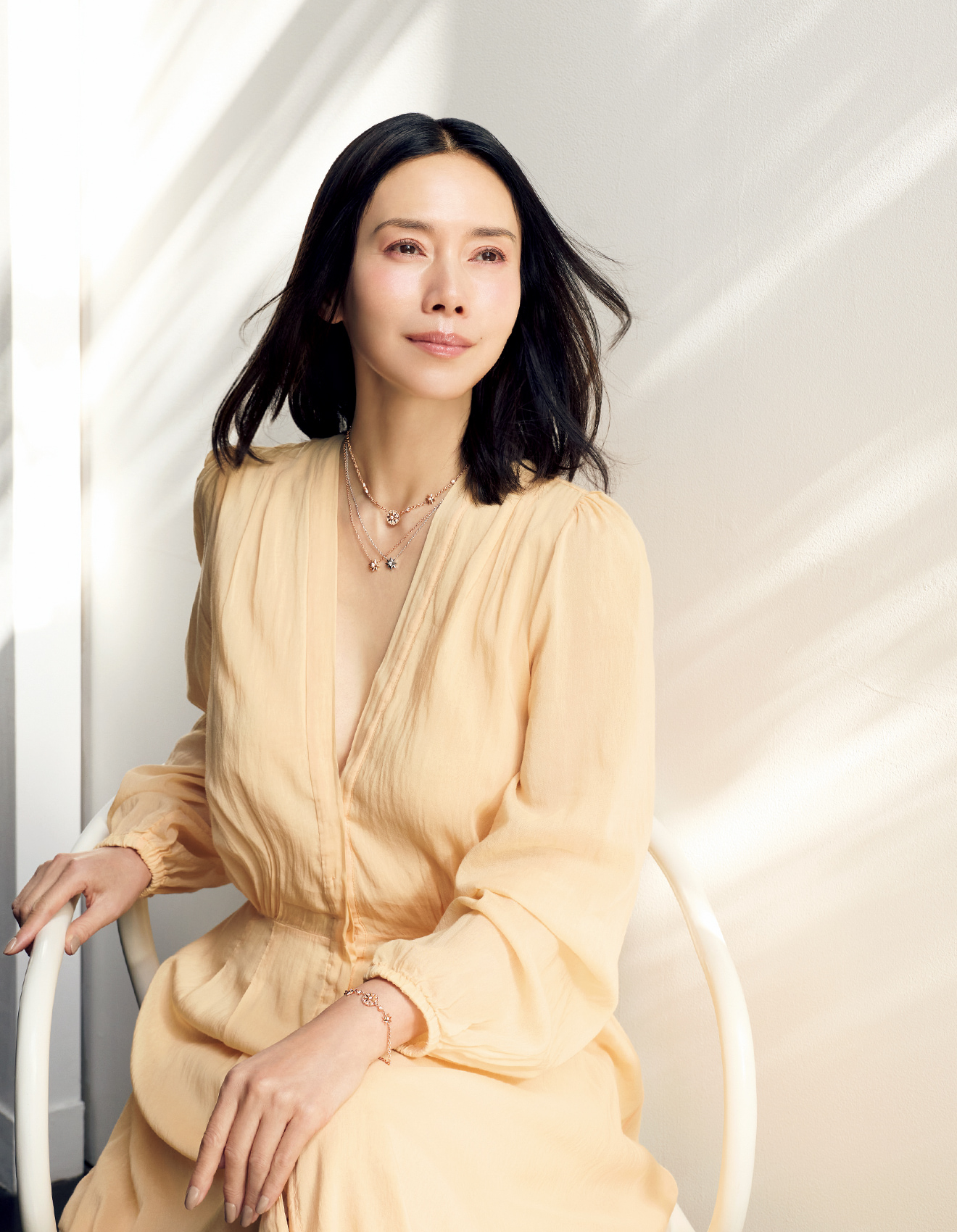 「Dior」×中谷美紀さん ネックレス『ローズ デ ヴァン』・『エトワール デ ヴァン』 ブレスレット『ローズ デ ヴァン』