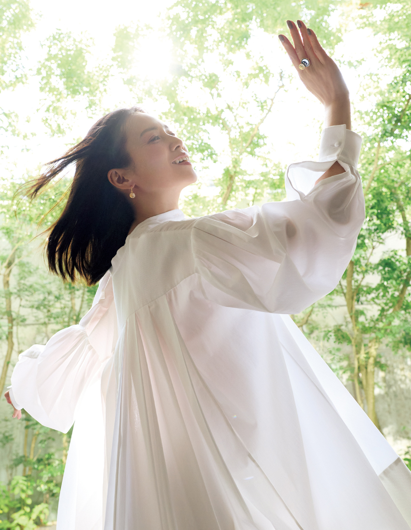 「Dior」×中谷美紀さん ピアス・リング『ローズ セレスト』