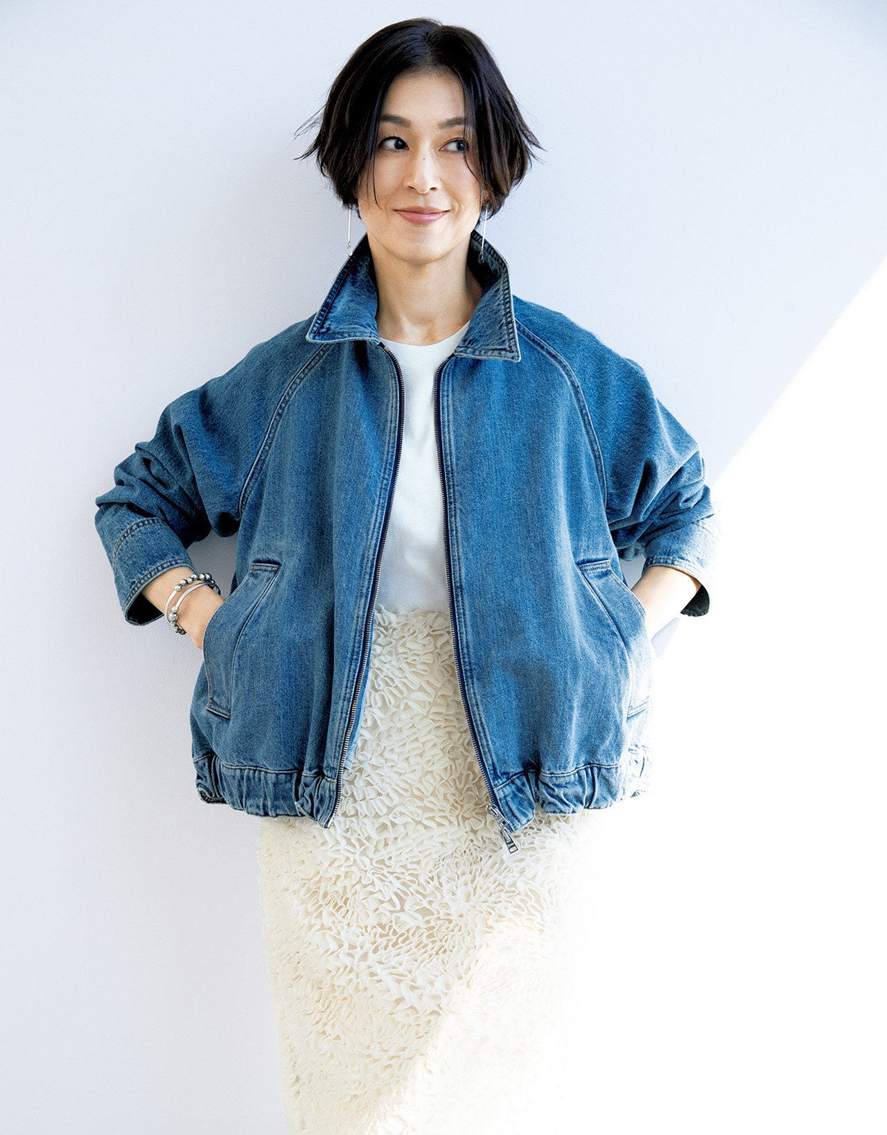 鈴木保奈美さん・「ヘルノ」ジャケット,Tシャツ,スカート