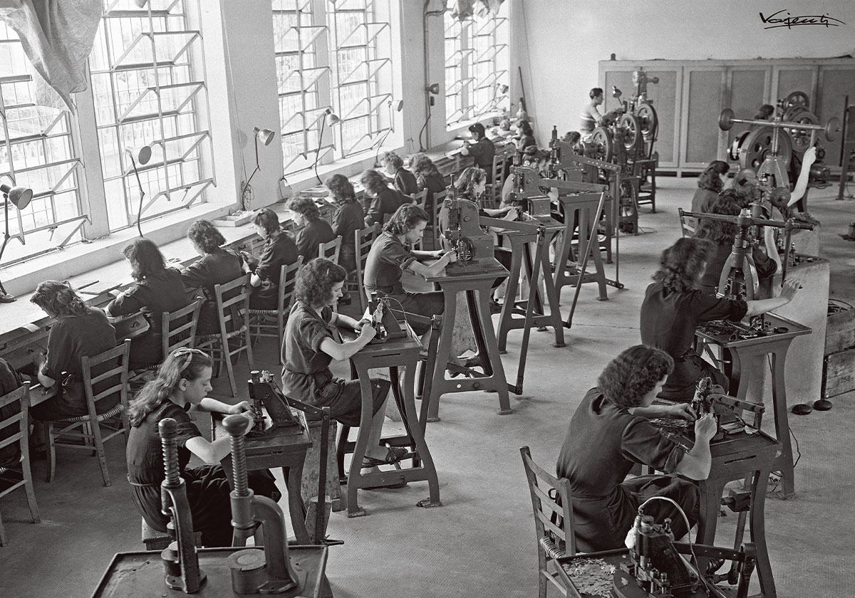 1950年代のヴィチェンツァ本社の工房
