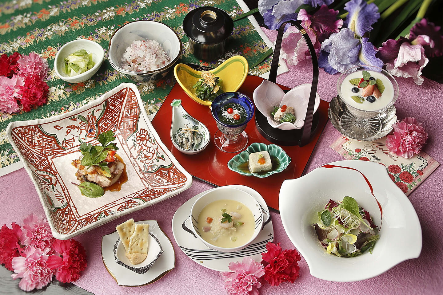 母の日ランチコース:AMUSE、旬菜、冷菜、温菜、口直し、メイン、食事、デザート、アフタードリンク