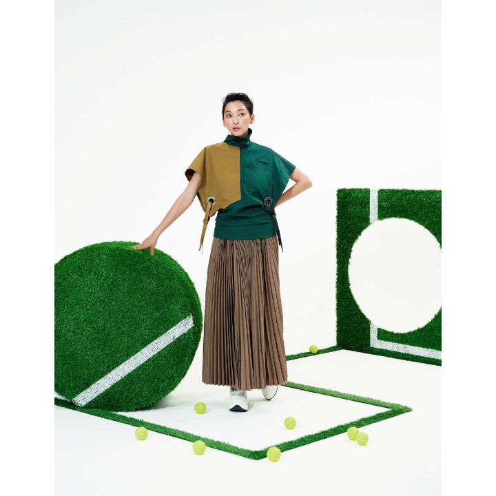 【7】ロングプリーツスカート×グリーンベージュトップス