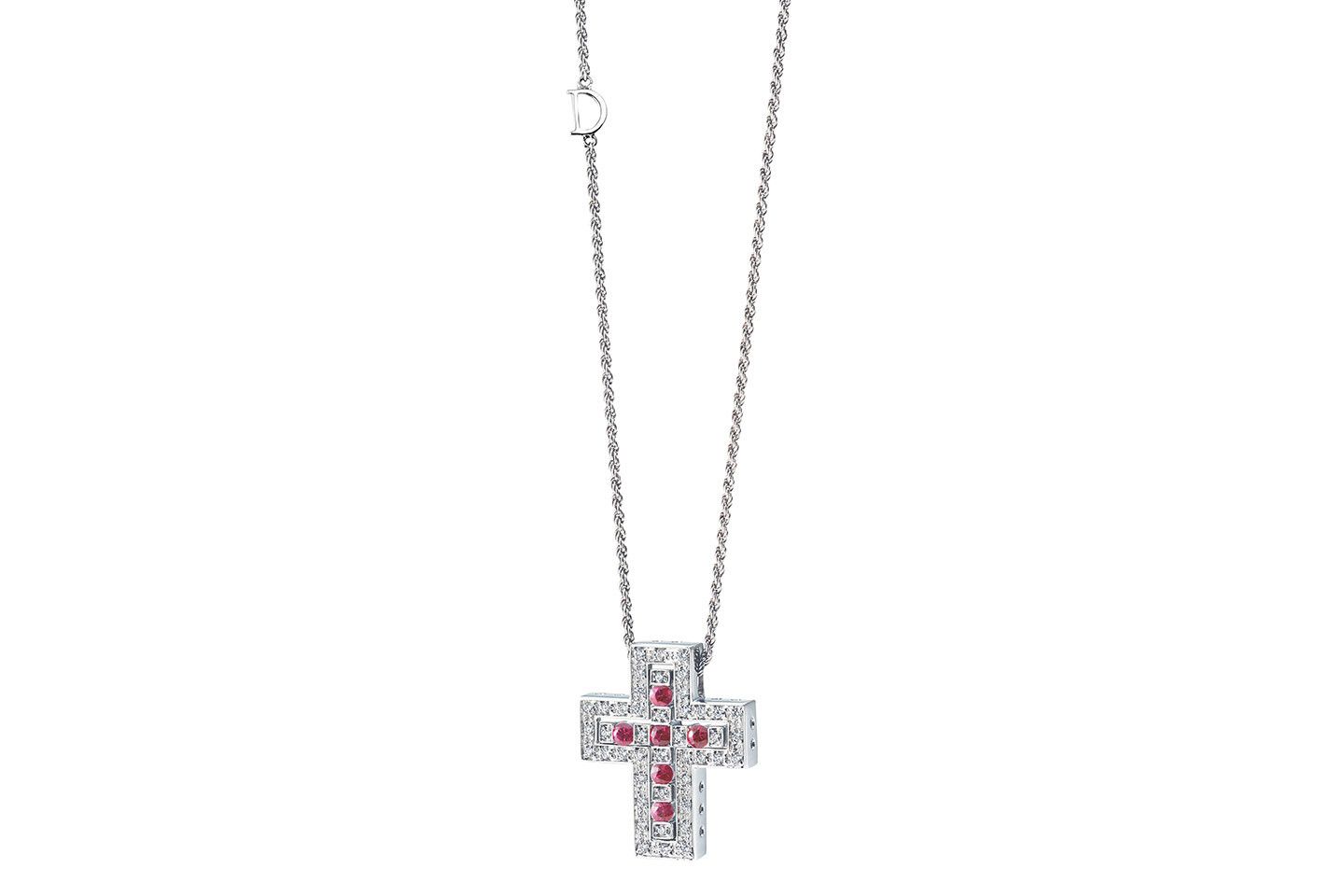 花が咲いたような華やかさをもつルビー。ホワイトゴールド×ダイヤモンド×ルビー¥628,000