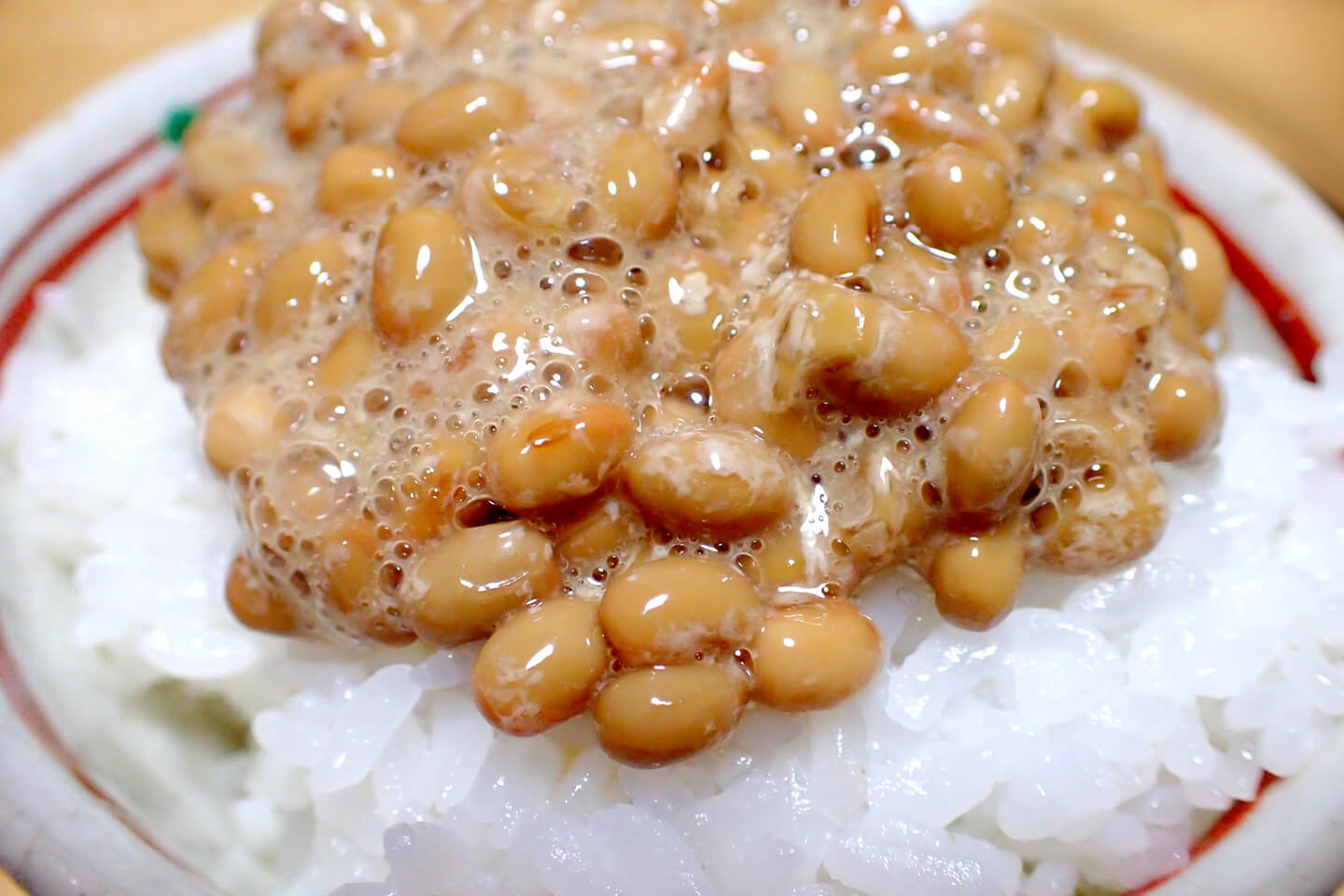 ご飯にかけた納豆