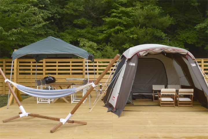 2ルームを備えた広いテントの「SKYVIEW TENT(スカイビューテント)」