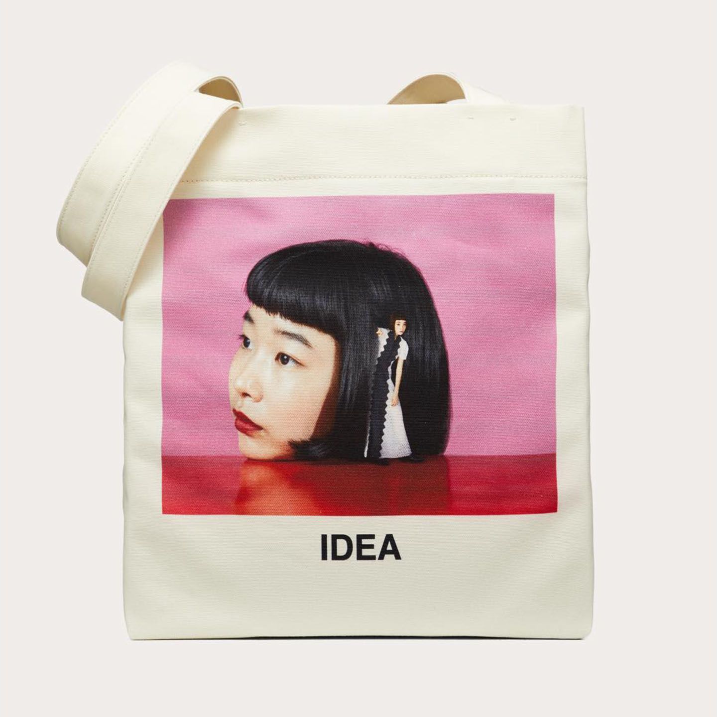 ショッピングバッグ(全7種)¥34,000(税抜)※オンラインのみ購入可