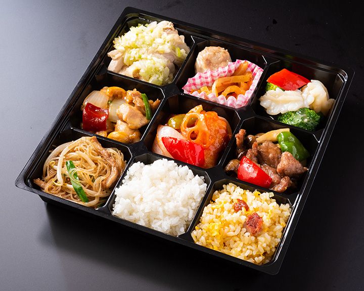 「白身魚の甘酢あんかけ・鶏とカシューナッツの炒め弁当」¥1,600