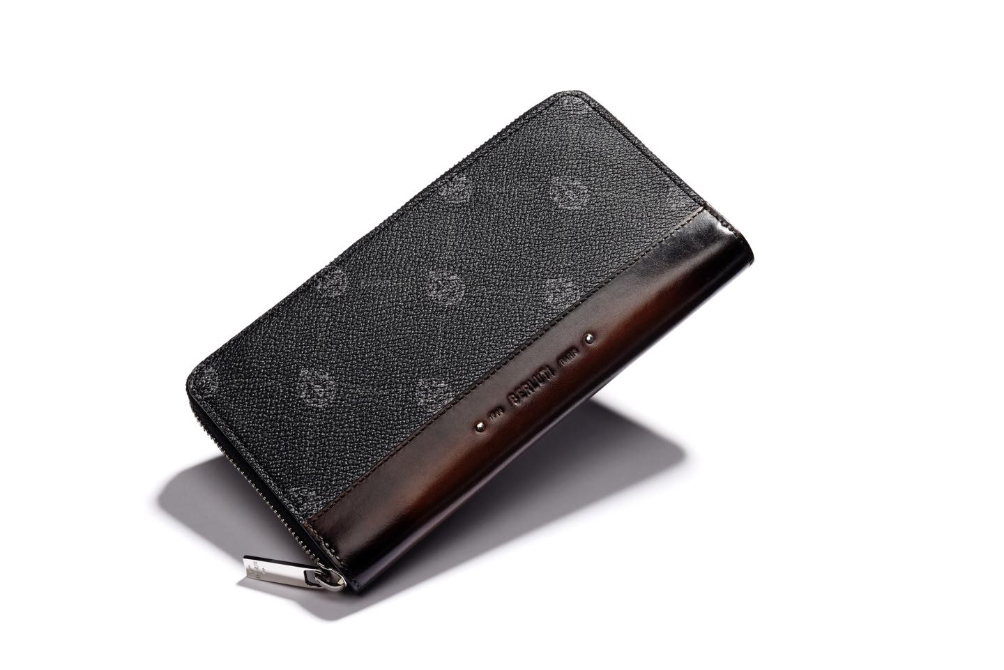 【H19×W10cm】ウォレット¥96,000(ベルルッティ・インフォメーション・デスク)