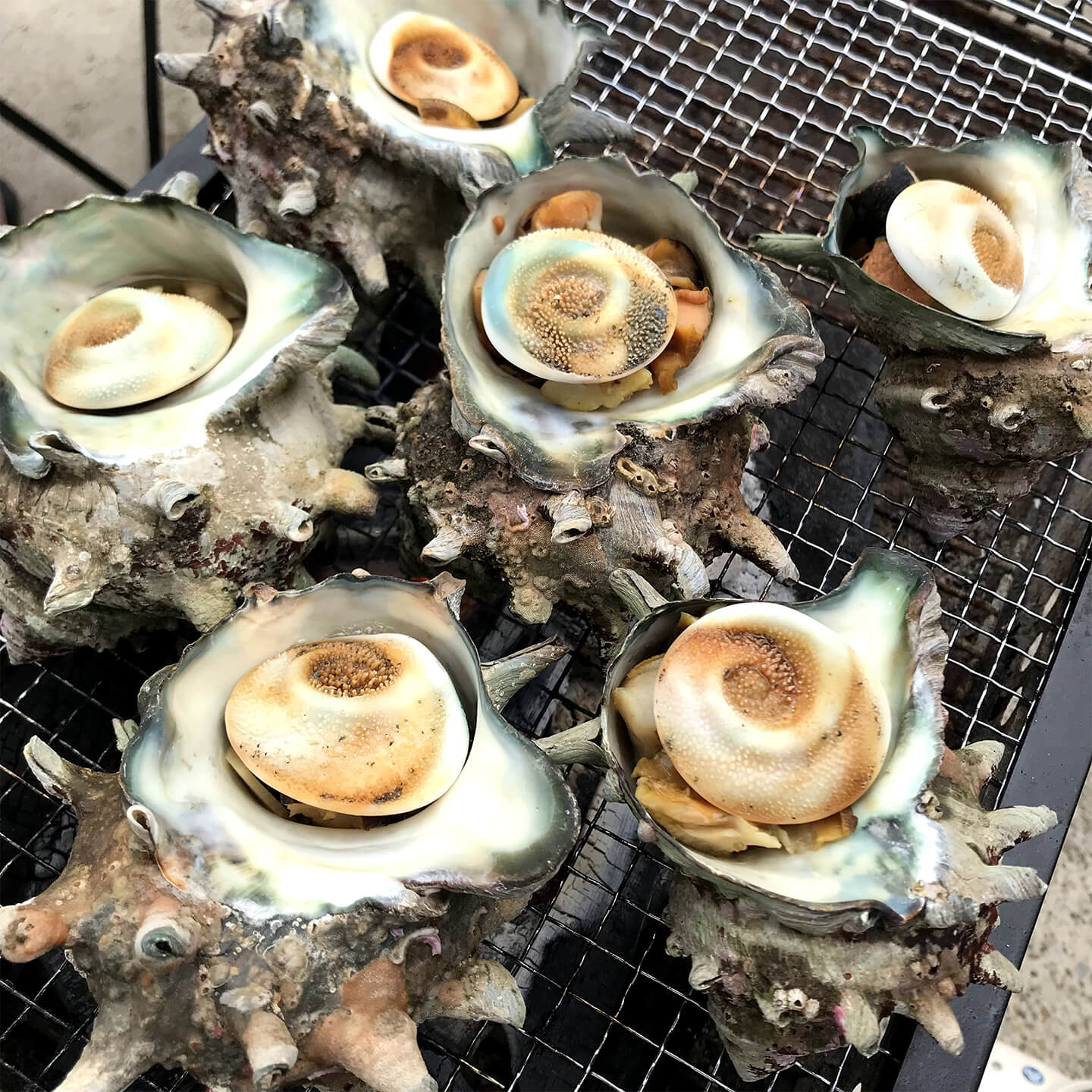 サザエのつぼ焼き