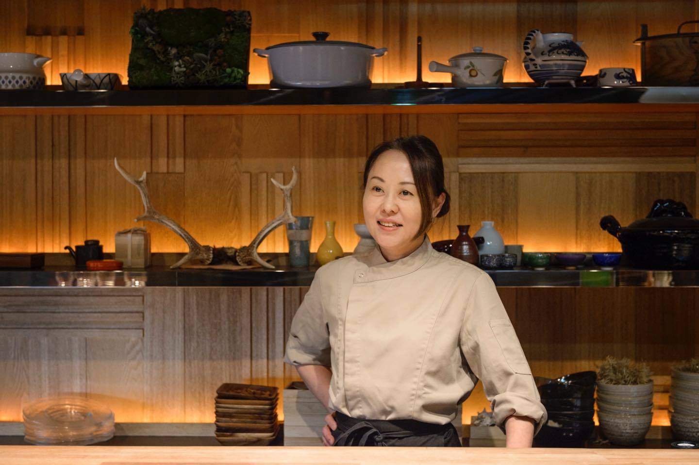 六本木でカフェ・レストランを始める前は音楽業界にいたという辻村さん。お店を初めてからも、北欧に関わるPR業やイベントのオーガナイズ、ブランディングなどをされていたとか。「自分がやりたいことしかしていない人生なんです(笑)」(辻村さん)