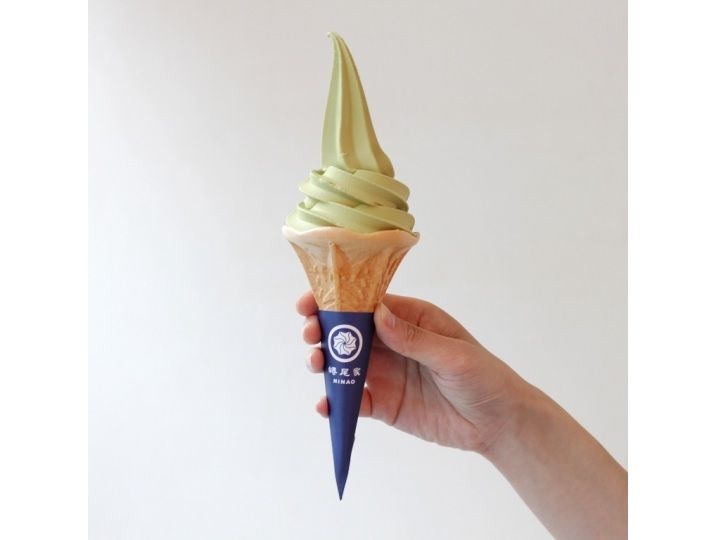 ニナオのソフトクリーム「凍頂烏龍茶」の画像