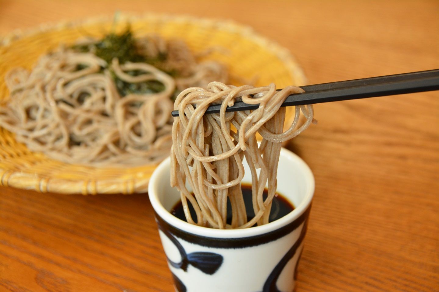 適度につけて蕎麦の香りを楽しむ!