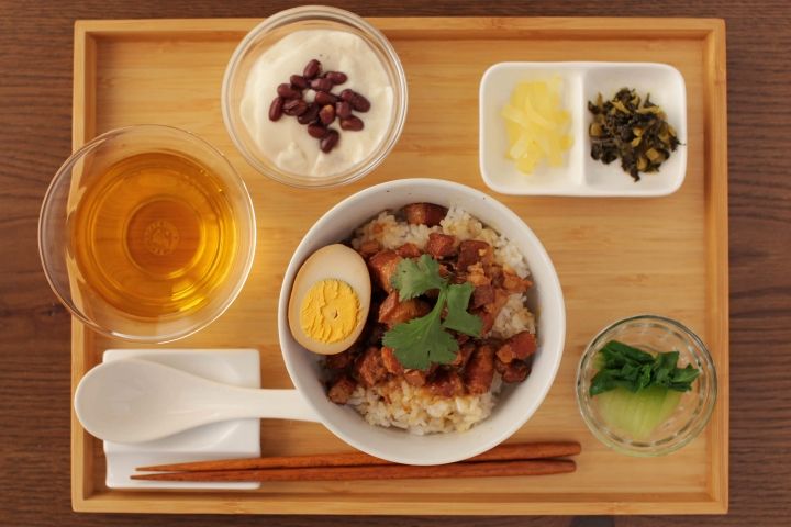 「魯肉飯(ルーローファン)」※1日限定10食