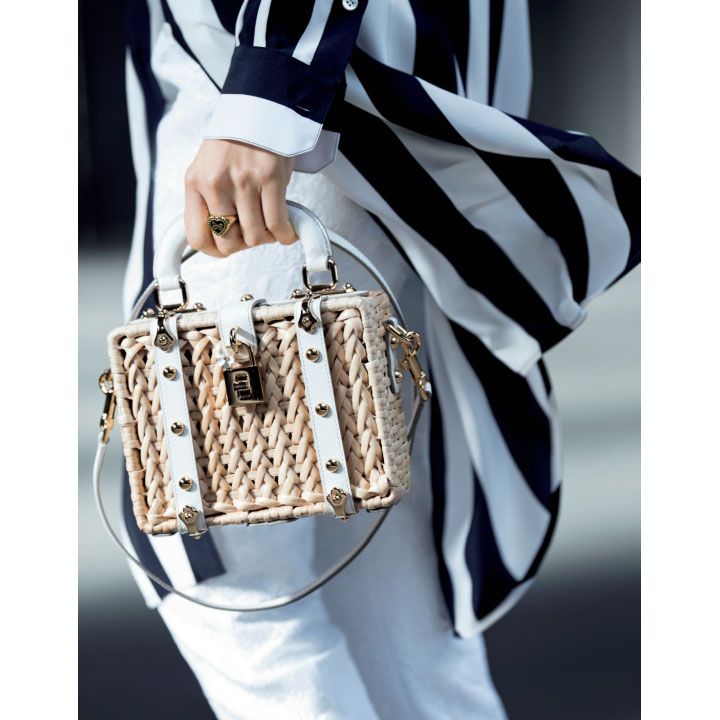 ■ドルチェ&ガッバーナ(Dolce&Gabbana)のボックス型かごバッグ