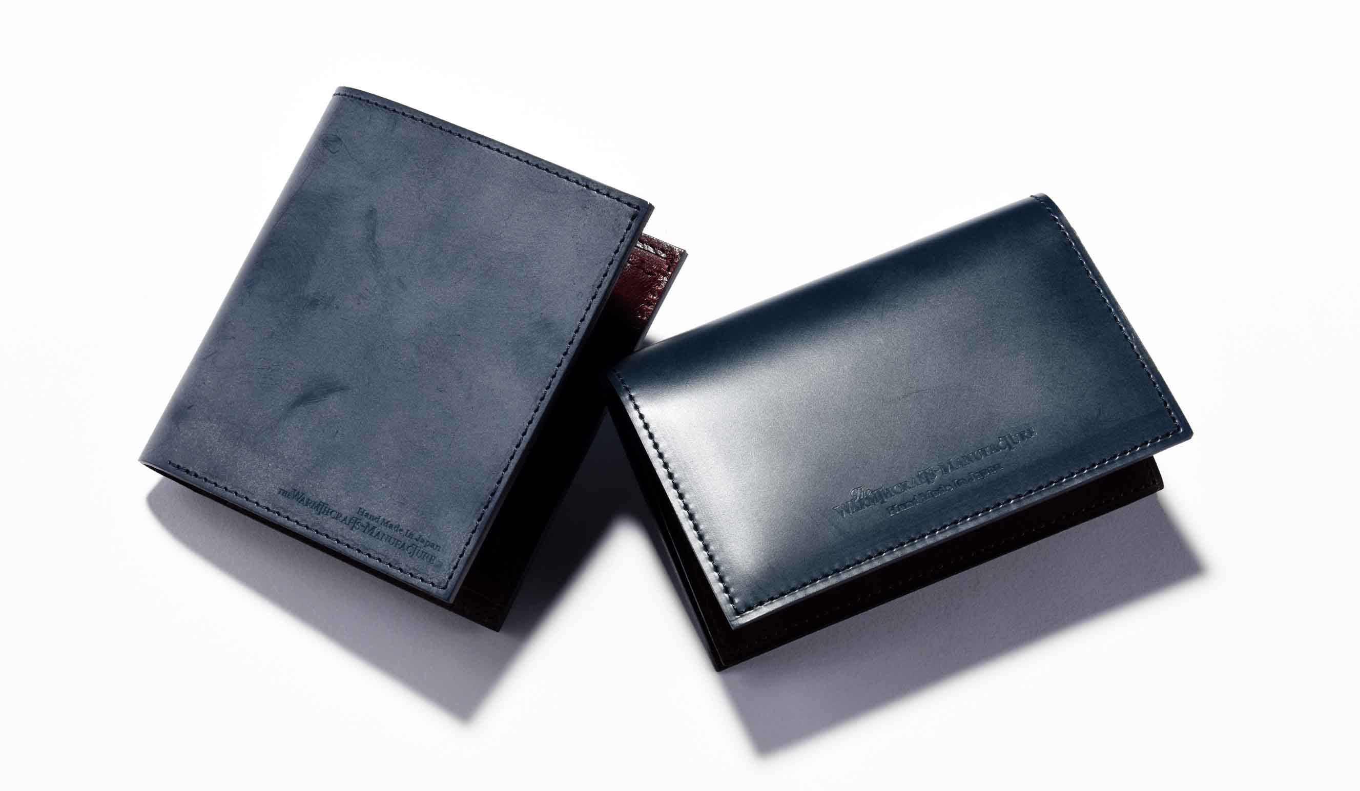 左からスモールウォレット【97×90mm】¥35,000・名刺入れ【70×110×15mm】¥21,000(THE WARMTHCRAFTS-MANUFACTURE)