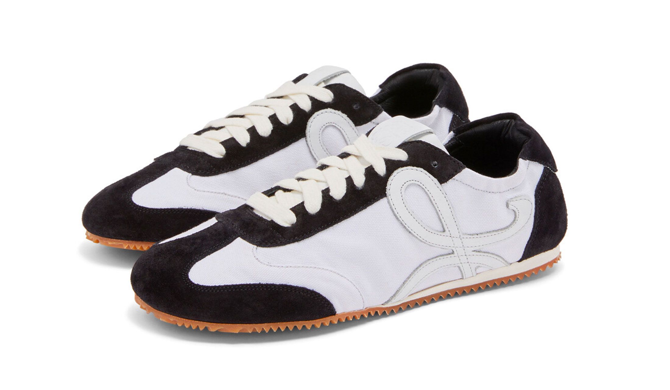 バレエランナー¥85,000(ロエベ)