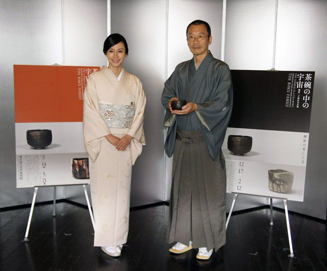 左から/中谷美紀さん、十五代 樂吉左衞門さん