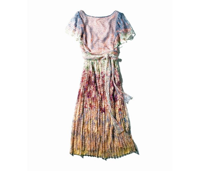 ワンピース¥763,000(税抜)