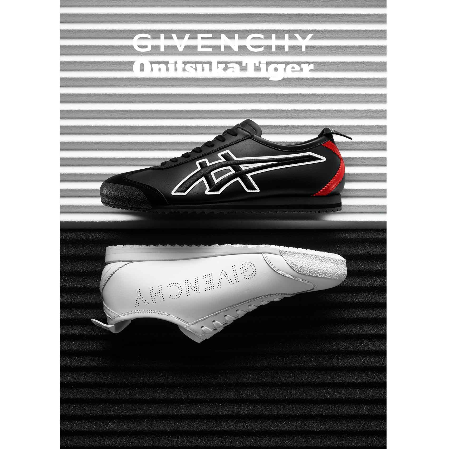 ブラックとホワイトの2種類が発売。アッパーはカーフレザー。ヒールフラップには両者のブランドネームが併記される。¥65,000(税抜)