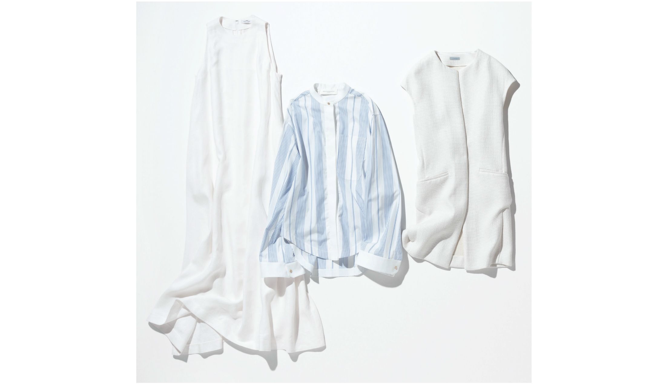●左/マキシワンピース¥229,000(Nobuko Nishida) 中/ストライプ柄のコットンシャツ¥69,000(コロネット〈アキラーノ・リモンディ〉) 右/ロングジレジャケット¥308,000(三崎商事〈マロ〉)
