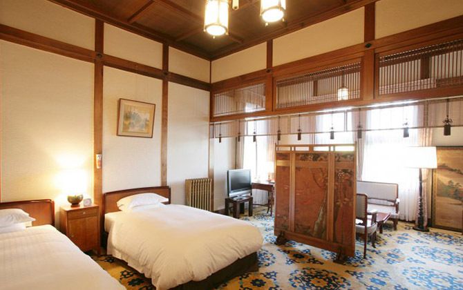 奈良ホテル新館の部屋内観