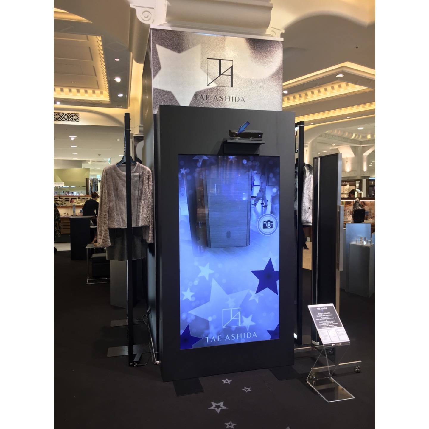 ポップアップショップ限定のインタラクティブフォトブース