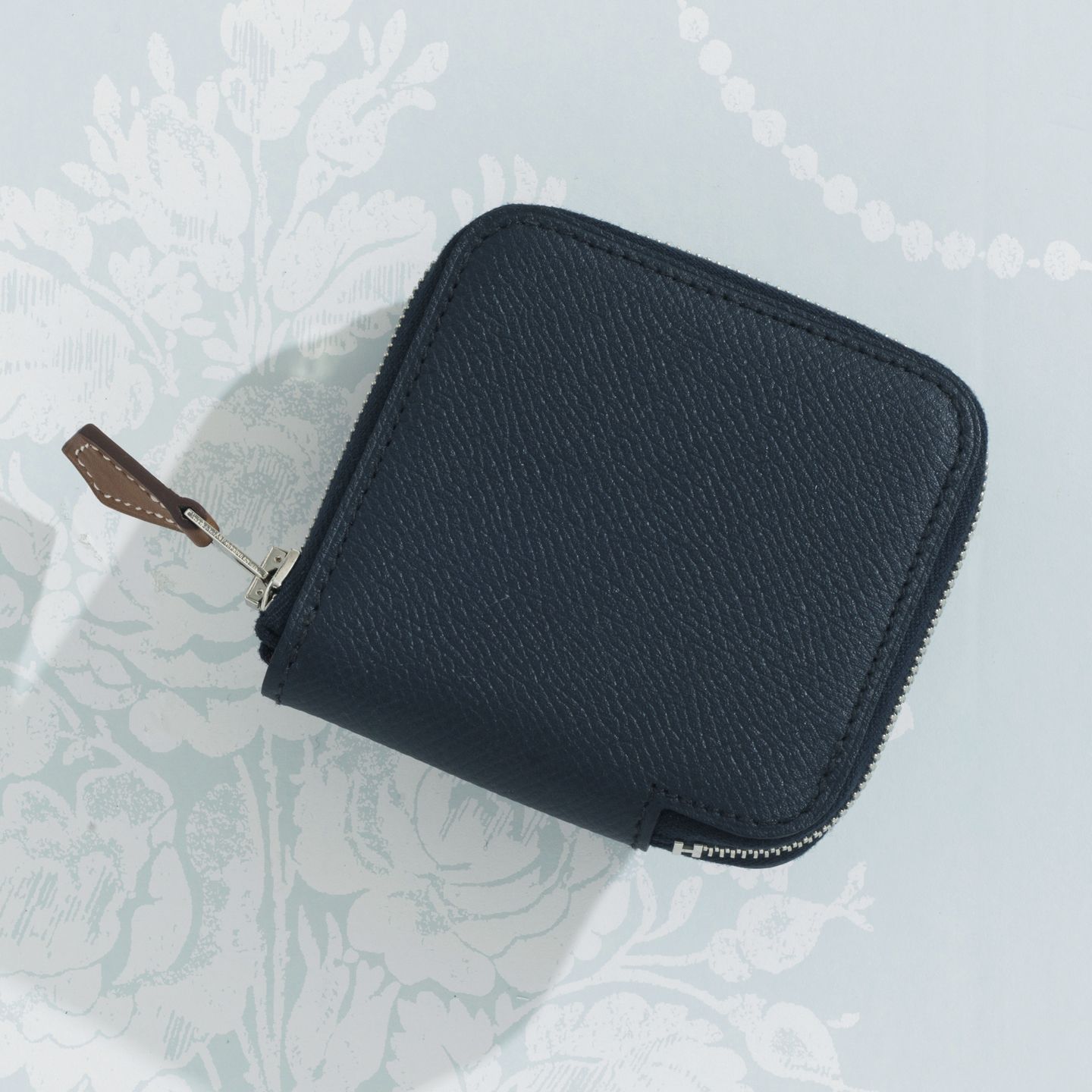 コインケース「SILK IN(シルクイン)」【縦8×横8cm】¥54,000(税抜)