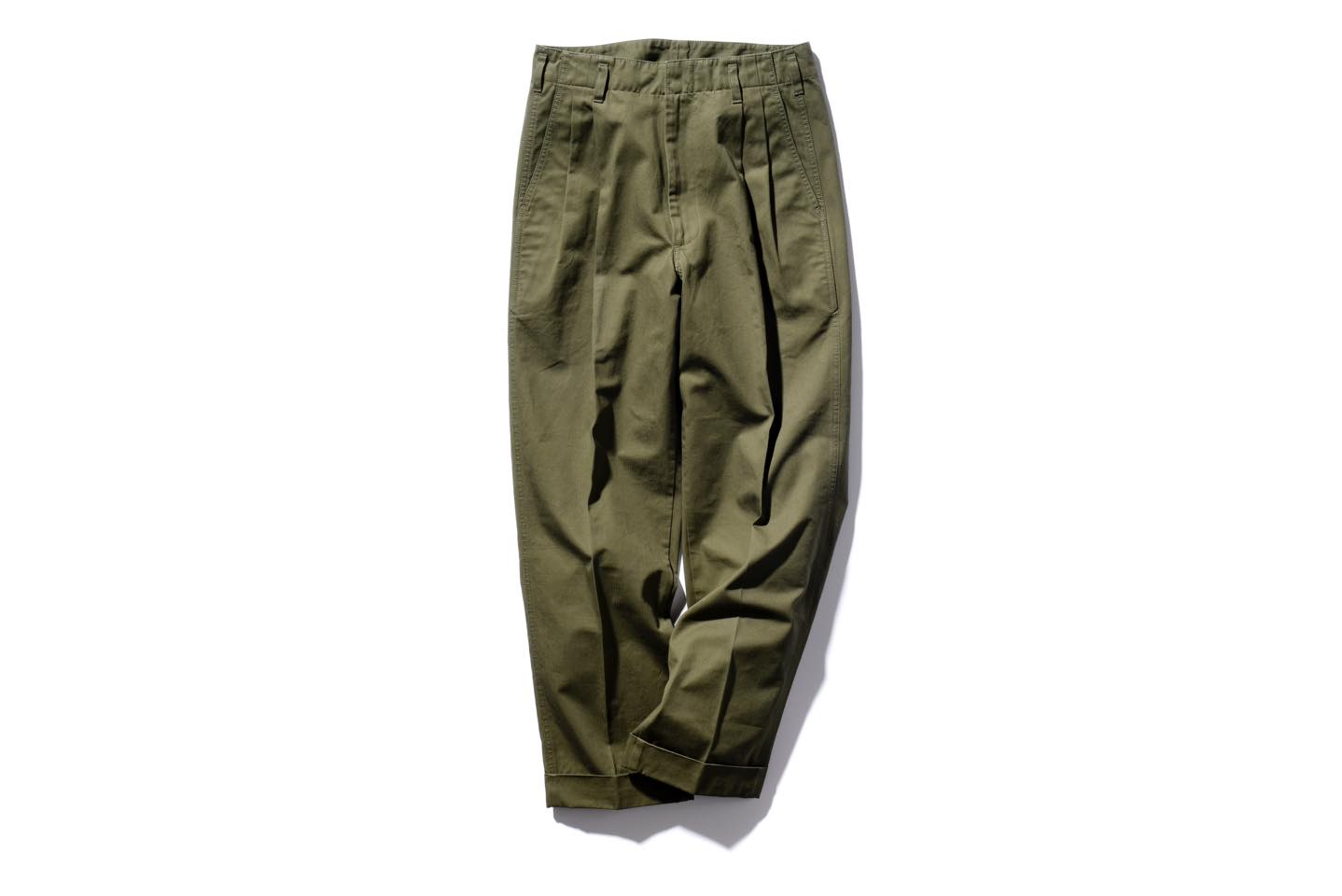 パンツ¥31,000(ビームス 六本木ヒルズ〈ベルナール ザンス〉)