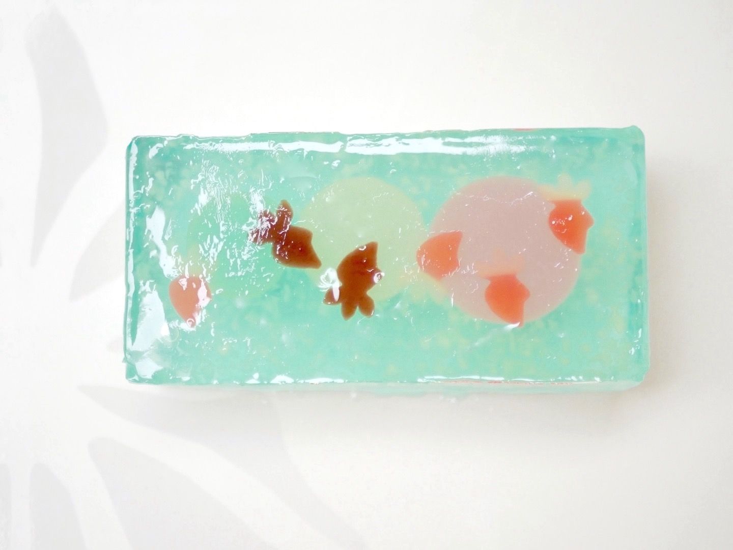 俵屋吉永「水灯り」の画像