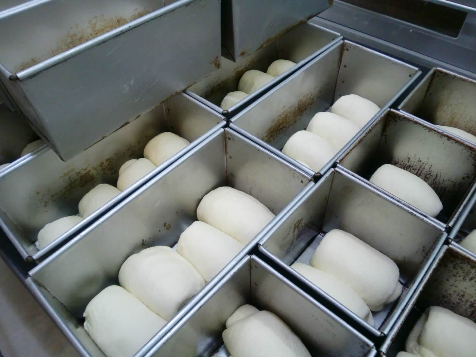 「乃が美」の食パンの製造工程2