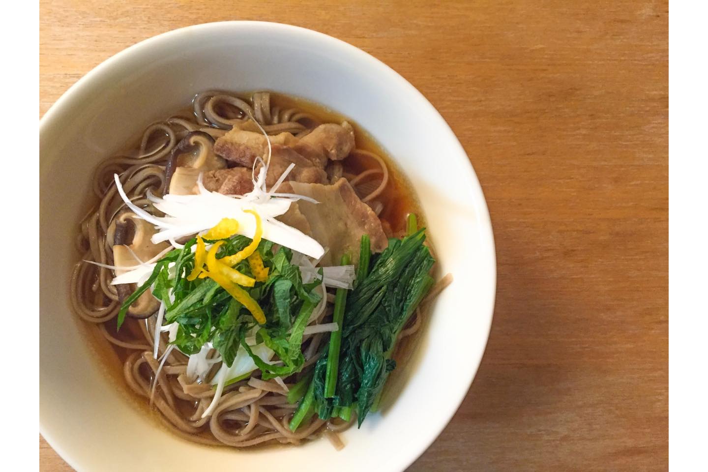 家族や友人と楽しく食べれば、おいしさも倍増します。