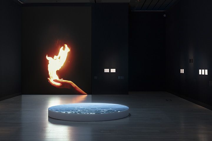 「話しているのは誰 ? 現代美術に潜む文学」展 2019 年 国立新美術館展示風景: 小林エリカ Photo: Shu Nakagawa