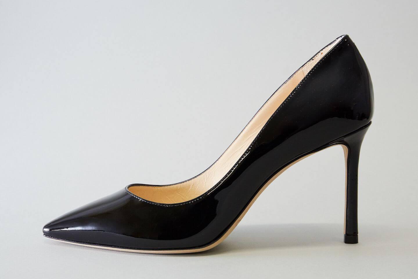 シューズ「ROMY」(8.5㎝) ¥74,000