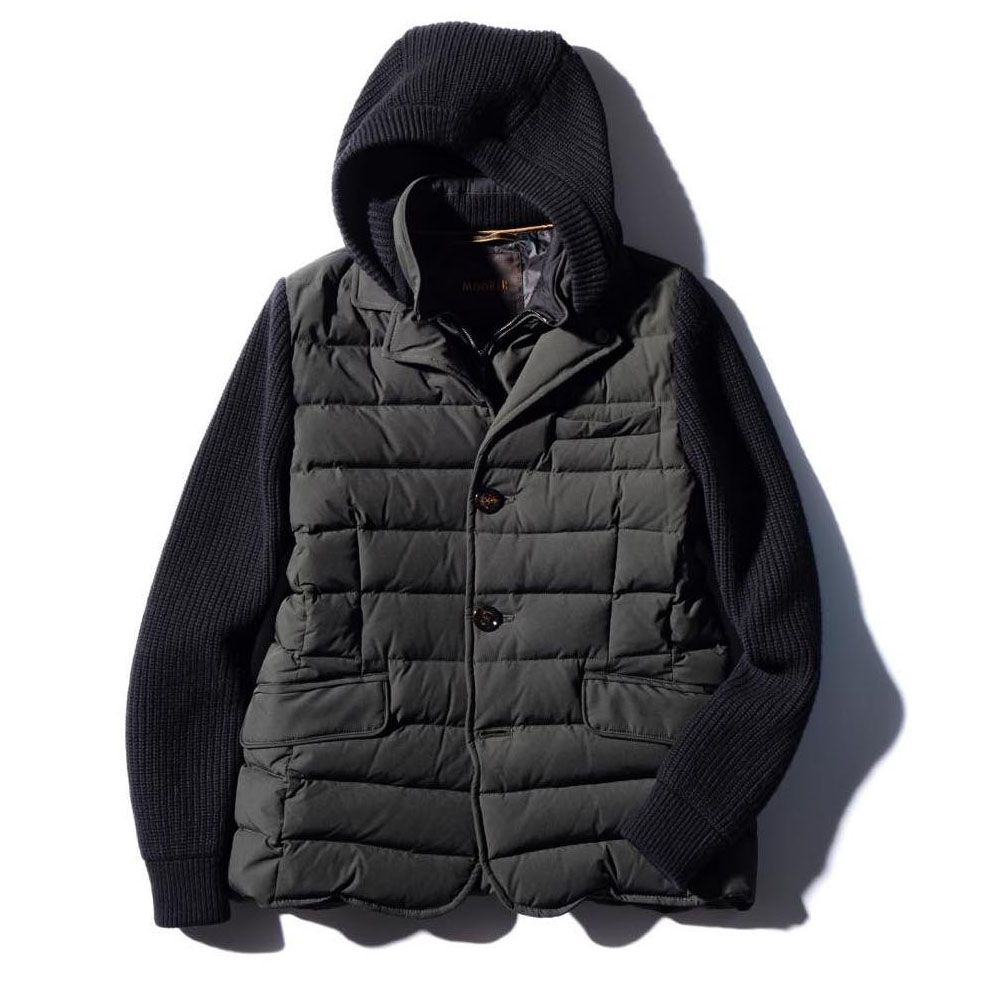 ジャケット¥250,000(ムーレー 銀座店)
