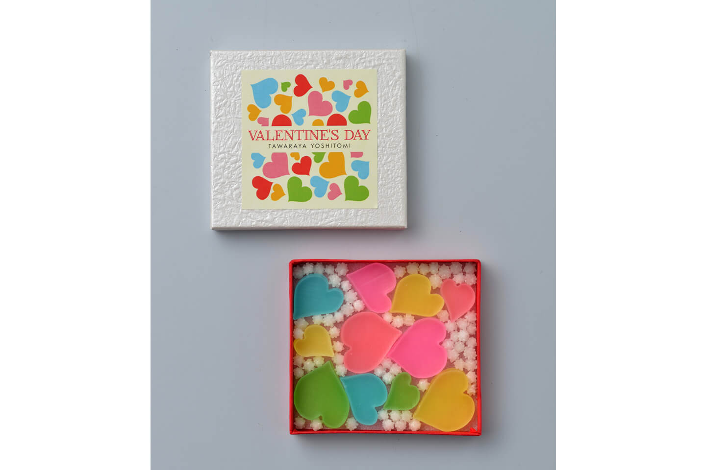 俵屋吉富「創作干菓子『VALENTINE’S DAY』」¥900(税抜)/販売期間:1月15日ごろ〜2月14日ごろ/販売店舗:全店およびオンラインショップ