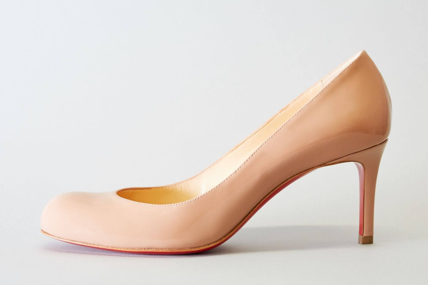 シューズ「Simple Pump」(7㎝) ¥76,000