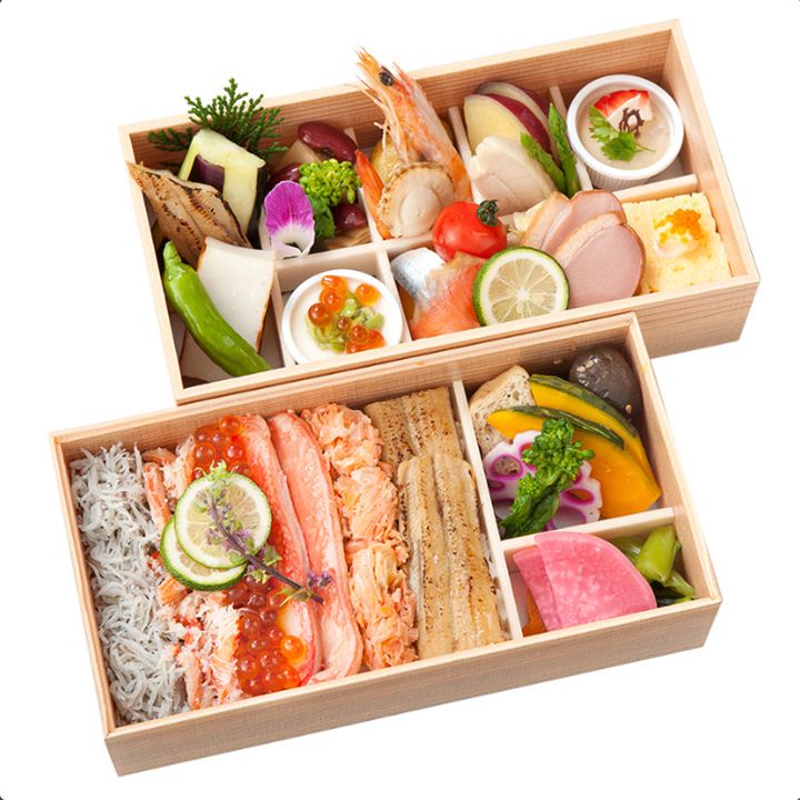 「ズワイ蟹、イクラ、穴子重弁当」¥2,500