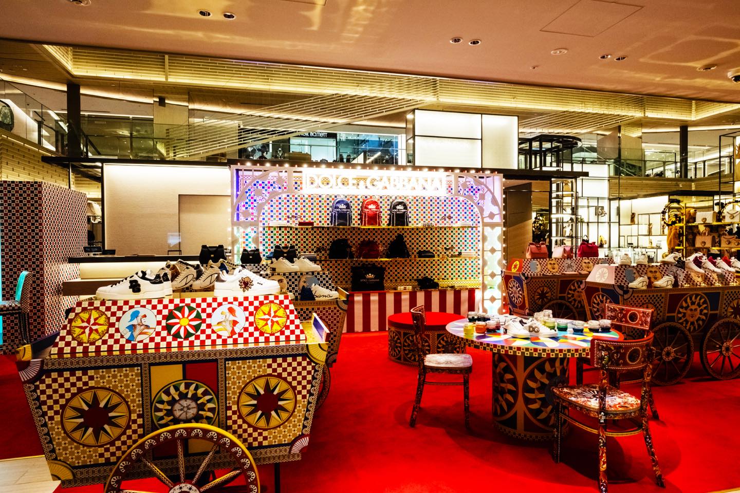 ©DOLCE&GABBANA 「THE ITALIAN MARKET OF DOLCE&GABBANA」