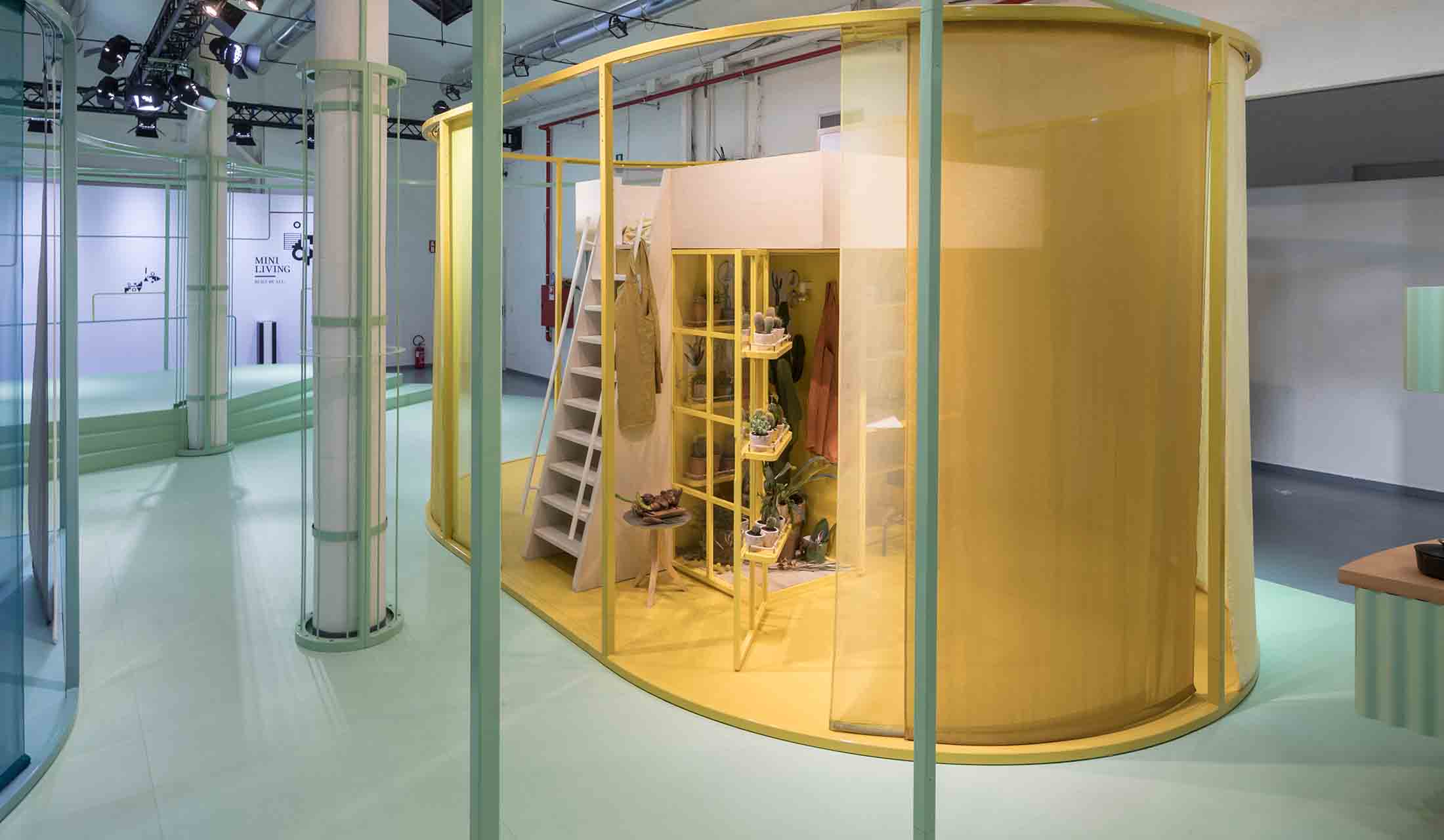 倉庫のなかにミニマムな職住近接型の個人スペースを作るのが、「MINI LIVING-BUILT BY ALL」の提案。