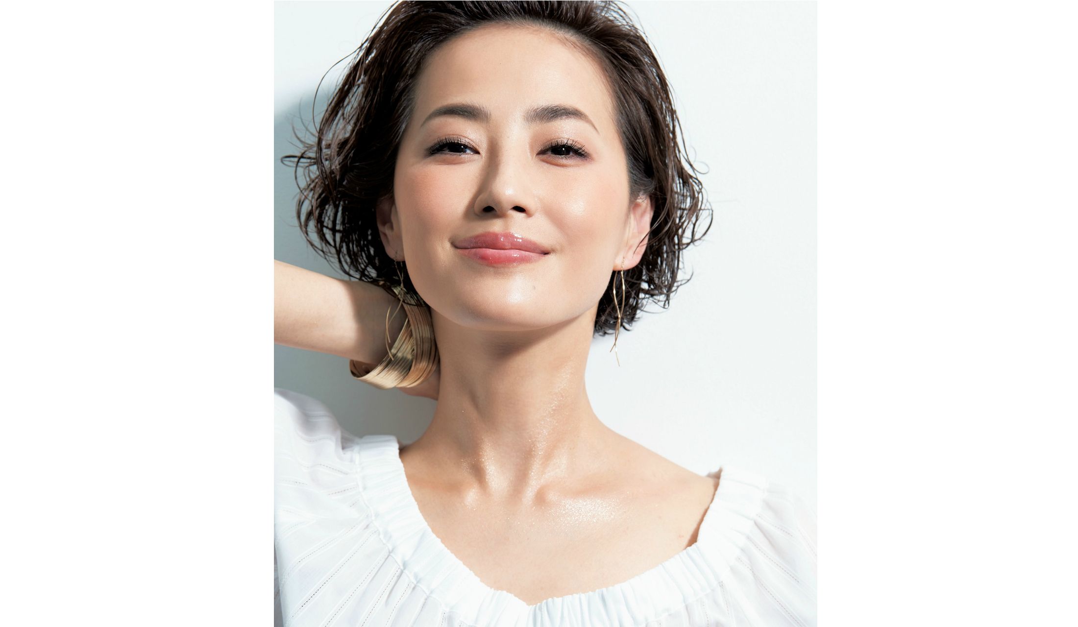 なめらかでツヤのある美しい首。