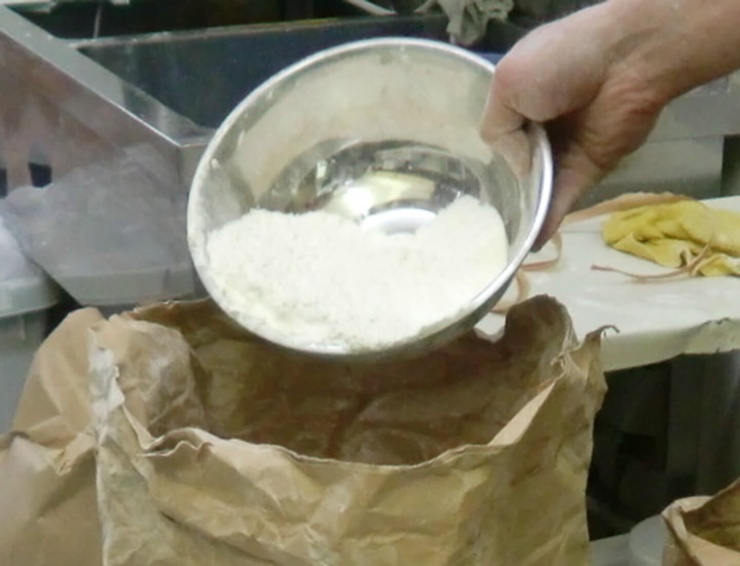 「乃が美」の食パンの製造工程1
