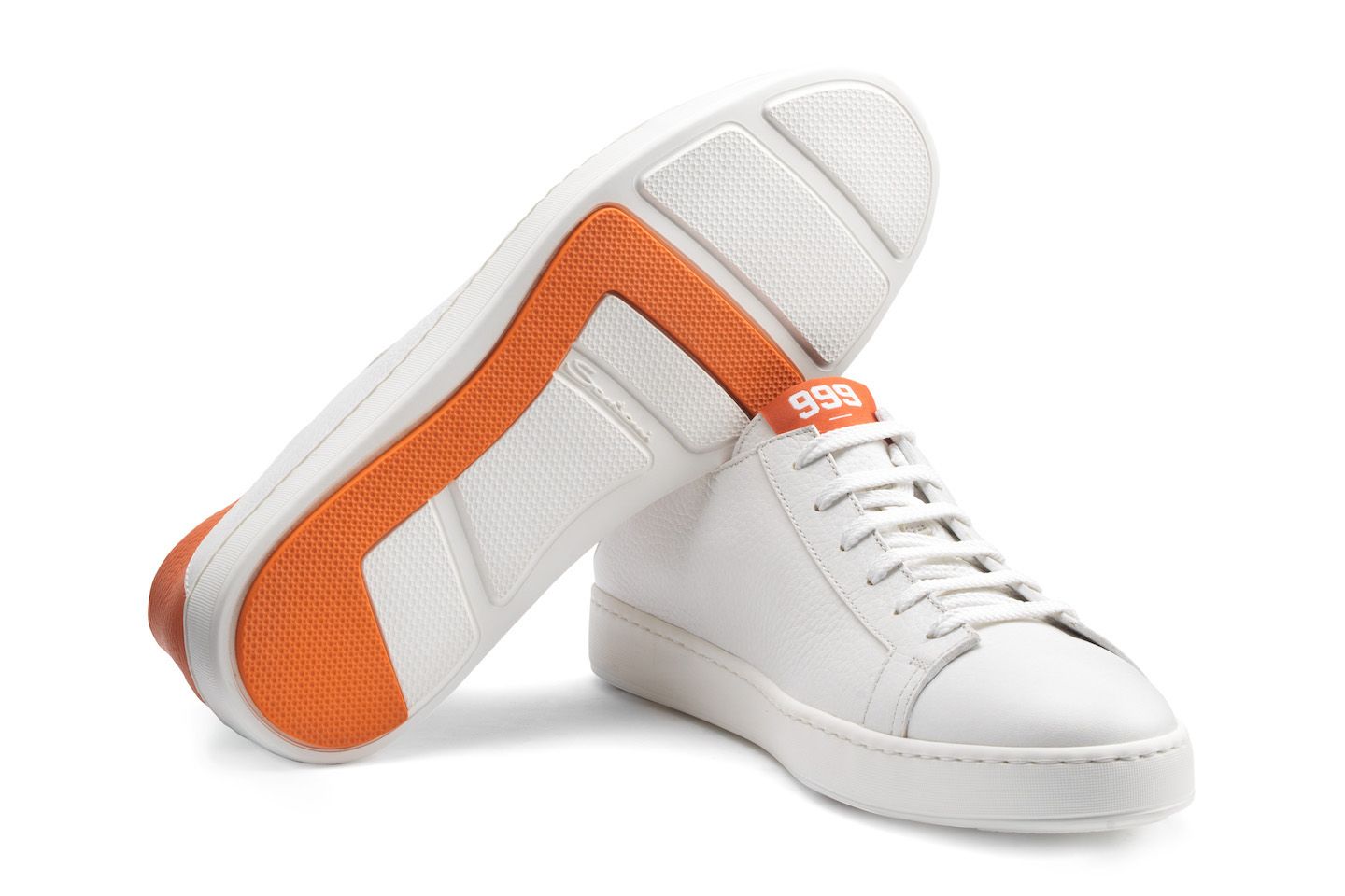 限定スニーカー「999 Orange Edition」¥89,000(税抜)