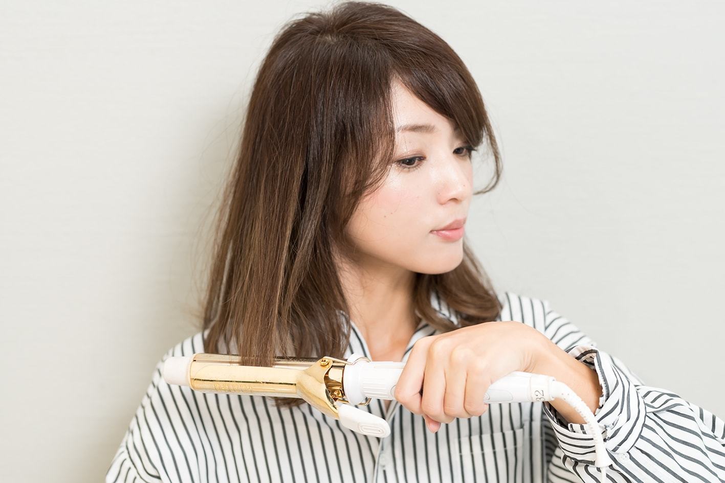 上段と残りの上下段の毛先はすべて内巻き