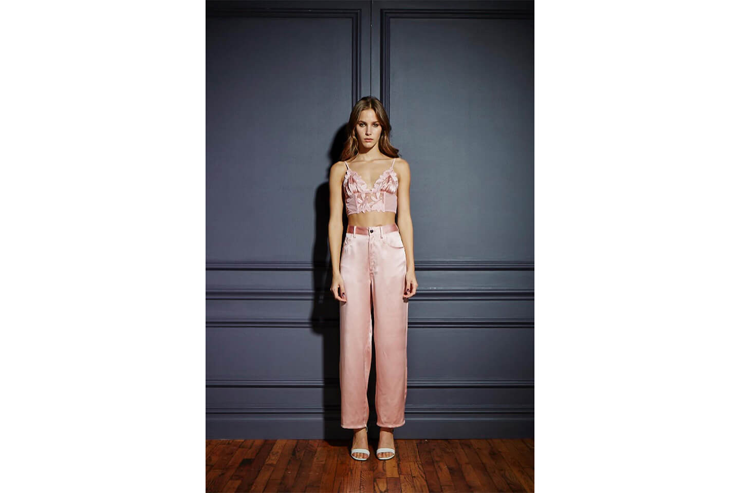 Lilly Lace Longline Triangle Bra $148、Silk Jeans $425