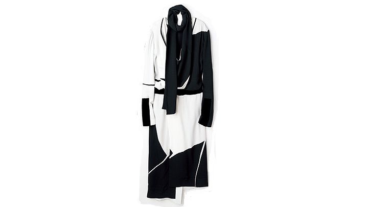 ワンピース¥480,000(トム フォード ジャパン)