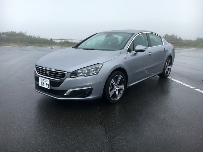 プジョーの「508」