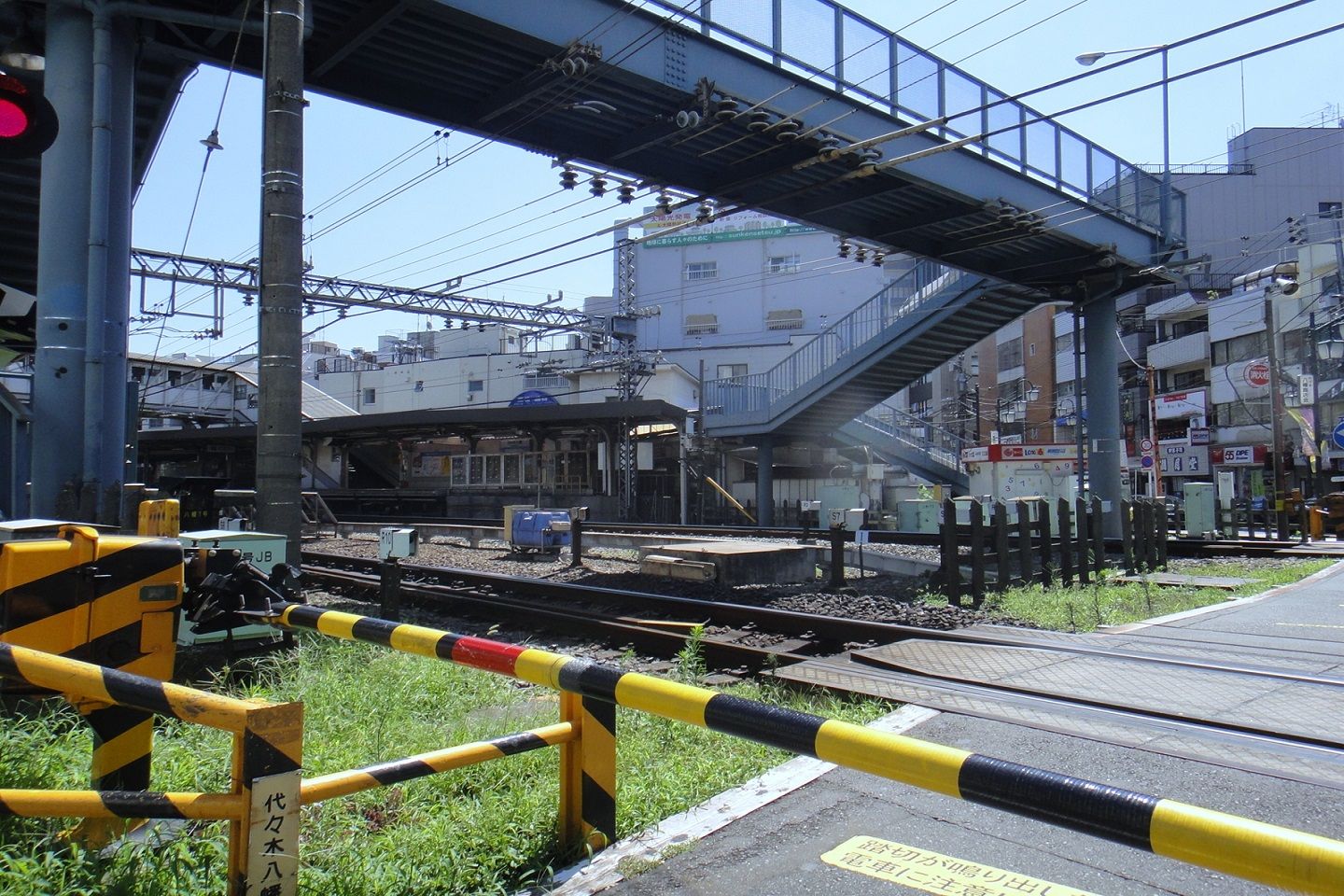 踏切付近ではタクシーを止めないで